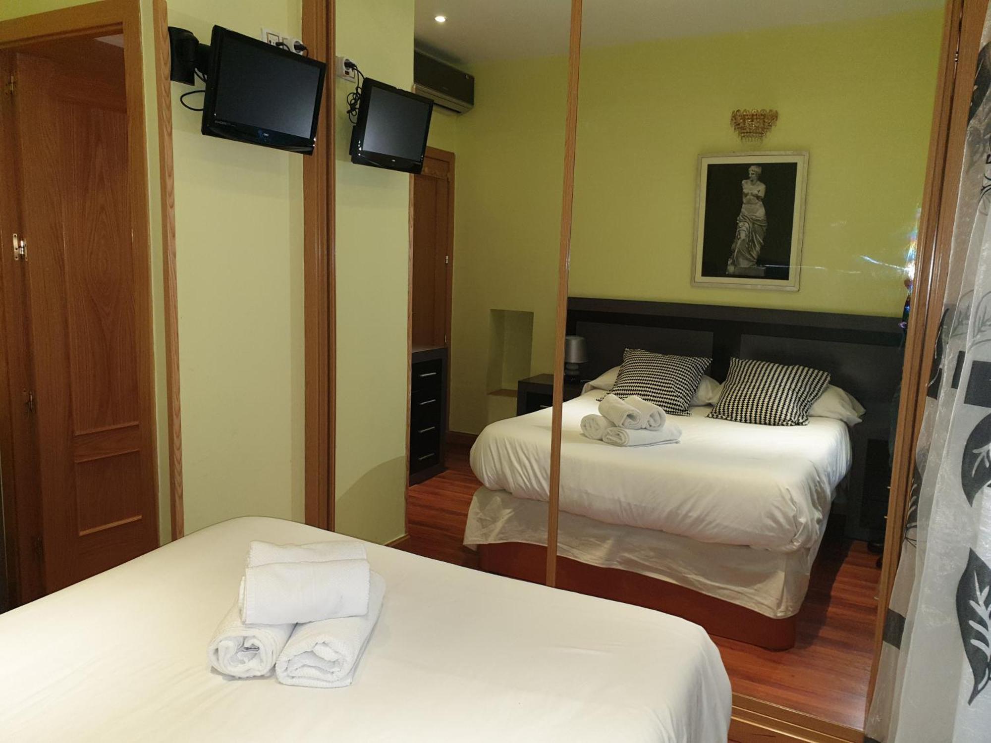 Centroapartament Las Letras Madrid Ngoại thất bức ảnh